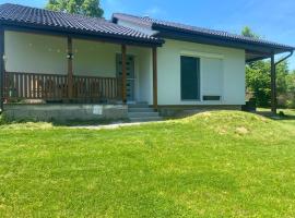 Kućica u šumici，位于Stojnik的酒店