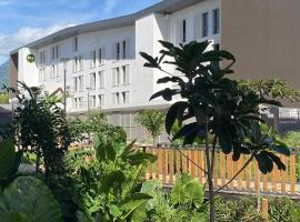 B&B HOTEL La Réunion Aéroport，位于圣玛丽罗兰加洛斯国际机场 - RUN附近的酒店