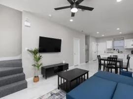 Hummingbird Apt 10