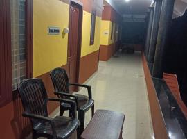 Surabhi Gardens，位于Kaliyal的酒店