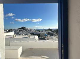 Aegean Blue，位于伊奥斯乔拉的酒店