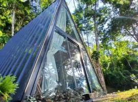 Chalé Suiço Blue Lemon ECO Paraty RJ, vista para o mar