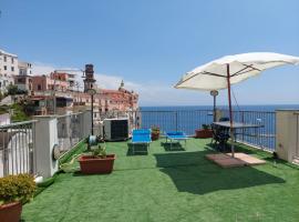 Blue's House，位于阿特拉尼的酒店