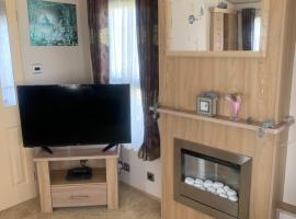 Caravan by the Sea B48，位于Kinmel Bay的度假园