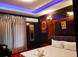 นาธาริเวอร์ไซด์，位于Ban Lamphu La (3)特朗机场 - TST附近的酒店