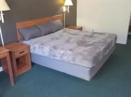 King Bed Hotel Studio 104