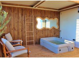 Appartement standing avec spa, terrasse & calme absolu, Entre mer et lac, La Grande Motte，位于拉格朗德默特的Spa酒店