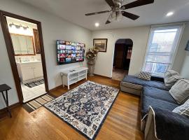 The Comfort Inn 6 guests up to 8 25 min from NYC，位于巴约讷的酒店