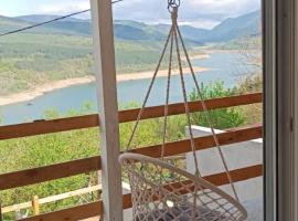Vila Piramida - Zavojsko jezero-Pirot，位于Bukorovac的酒店