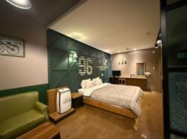 Venice Hotel，位于蔚山的酒店