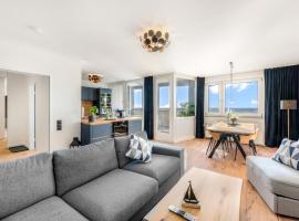 Exklusives Apartment Sunrise mit Whirlpool im 24-OG, Zugang zu Pool und Sauna，位于Bremerhaven的带泳池的酒店