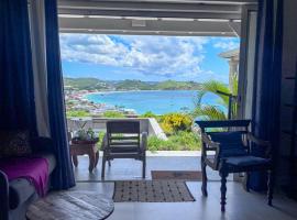 Carribbean Hill - Stunning View and infinity pool，位于格兰德凯斯的酒店