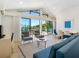 Waiheke Island Resort Conference & Accomodation Centre，位于Ostend的酒店