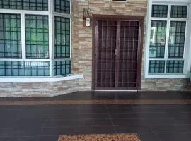 Whole Family House for Holiday in Jasin