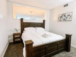 Downtown Indy 1BR Skywalk to Convention Center