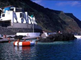 Hotel Aqua Natura Madeira，位于莫尼兹港的酒店