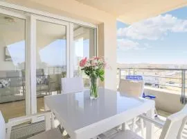 Stunning Apartment In Stella Plage