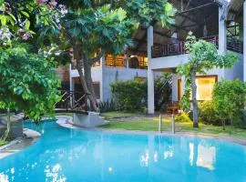 Lang Ca Voi The Whales Village Mui Ne