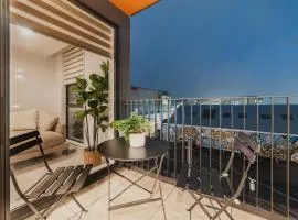 Central 1BR - Bath BBQ & Full Kitchen