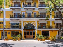 La Moon Puducherry，位于蓬蒂切里的酒店