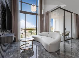 Elite Atoll Serviced Apartments Phuket，位于拉威海滩的自助式住宿