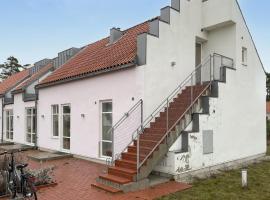Gorgeous Apartment In Gotlands Tofta，位于Västergarn的酒店