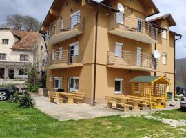 Apartmani Šćit，位于Šćit的酒店
