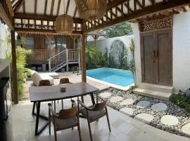 Cozy villa near airport w private pool