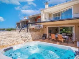 Cozy Home In Umag With Sauna