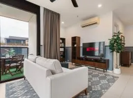 Arcoris Soho 163 Mall Luxury 2Bedroom With City View