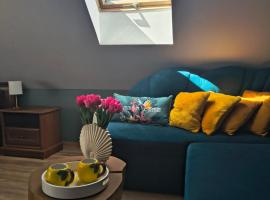 DOM w JESIONACH Brajniki - działka 1 HEKTAR，位于Jedwabno的酒店