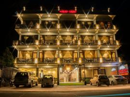 Hotel Hunza Heaven，位于Hini的酒店