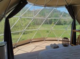 Le Sicilien Dome et Spa privatif，位于Saint-André-de-Roquelongue的豪华帐篷
