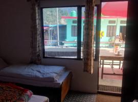 Kanhaiya Hotel，位于Sonprayag的酒店