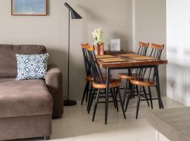 Mae Phim Grand Blue Condo with pool and seaview，位于梅尔皮姆的酒店