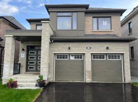 4 Bedroom Pickering house，位于皮克灵的酒店