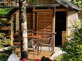 Glamping Narnia，位于博维茨的酒店
