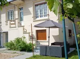 Métro - Sac à dos - Dodo Chez Léontine 2 ch Parking Wifi FO