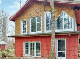 Stunning Apartment In Åsljunga，位于Åsljunga的酒店