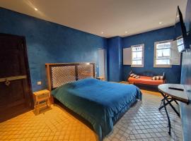 Chambre 4, Riad 3 Couple only au village naturiste，位于阿格德角的摩洛哥传统庭院