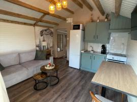 Le petit chalet，位于Brêmes的酒店