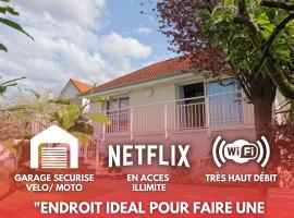 Proche Centre, Gare, Parc, Parking by Maison Bonhage，位于肖蒙的酒店