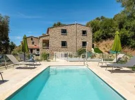 Cozy Apartment with Pool
