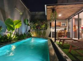 Josh House KBP Villa，位于万隆的酒店