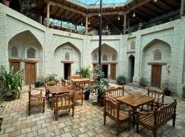 AIST Boutique in Historical Caravan Sarai XIX Century，位于布哈拉的酒店