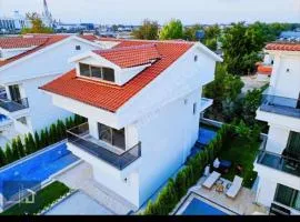 Villa Lee