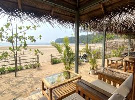 The Coast Beach Resort，位于阿贡达的度假村