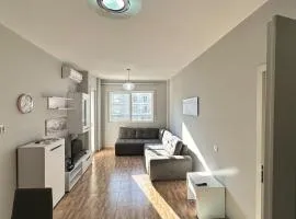 Modern Seaview Apartment in Central Shëngjin