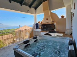 Marily's seaview suite with private JACUZZI and BBQ，位于斯巴达的带热水浴缸的酒店