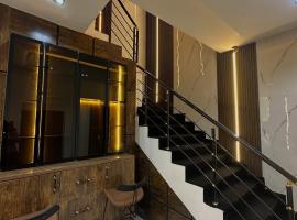 Aviv luxury homes，位于阿奴古的酒店
